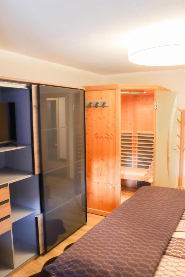קולסאס Ferienwohnung Am Waldweg מראה חיצוני תמונה